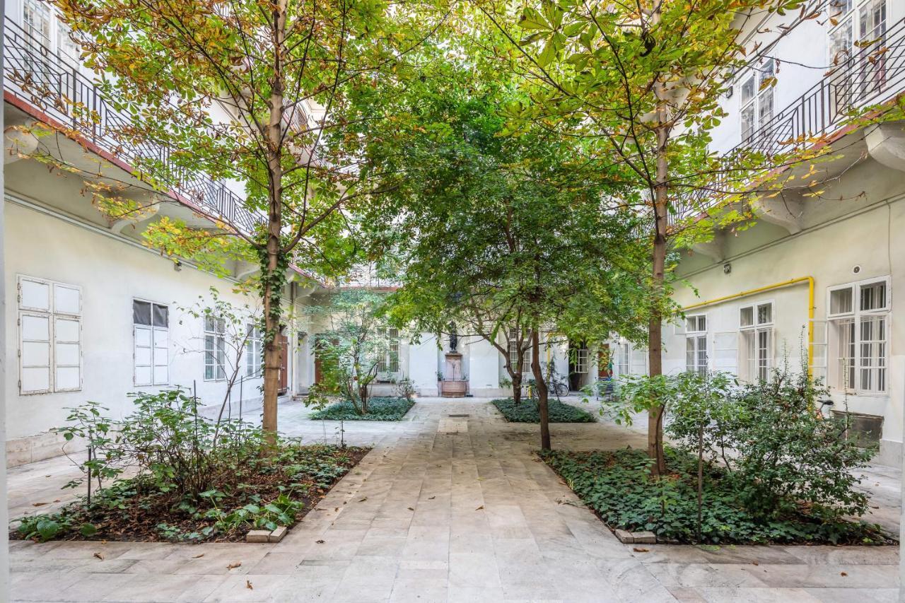Stylish Home - Street Of The Basilica بودابست المظهر الخارجي الصورة